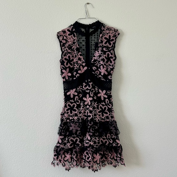 Romeo & Juliet Couture Dress | Small NWT | Black and Pink Floral Crochet Lace - Picture 1 of 7